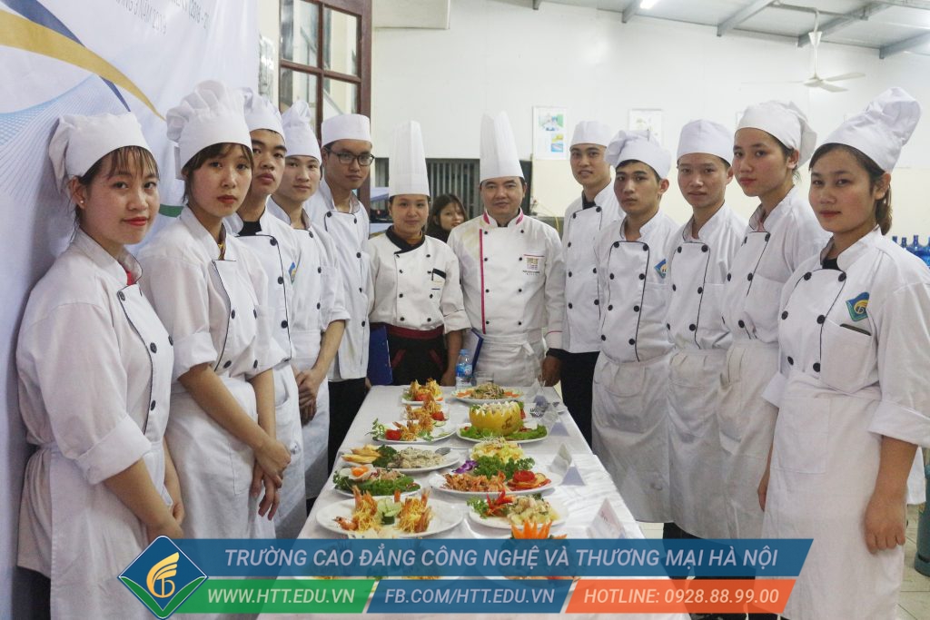 Sinh viên ngành quản trị chế biến món ăn ra trường làm gì ?