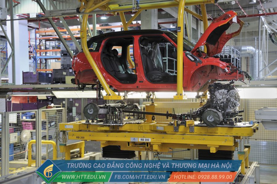 Học công nghệ ô tô để đón đầu xu thế 4.0