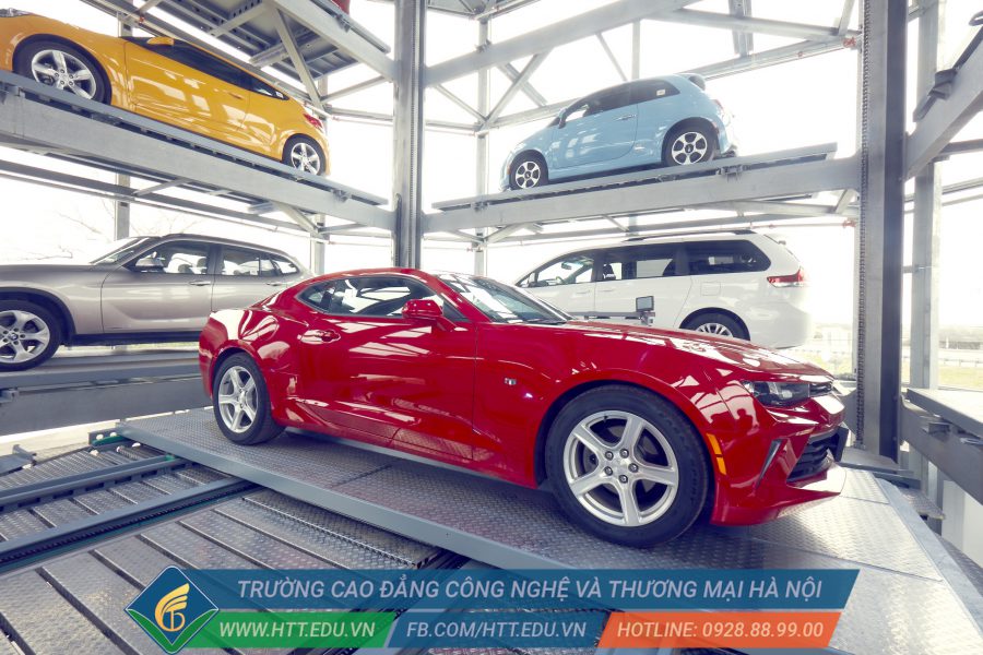Cao đẳng công nghệ ô tô có sức hút lớn đối với các bạn trẻ