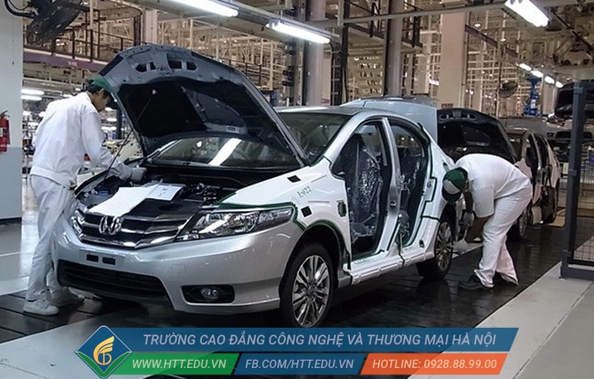 Cơ hội việc làm ngành sửa chữa ô tô