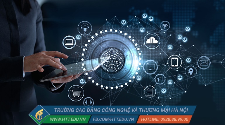 Học công nghệ thông tin theo chuẩn quốc tế tại HTT