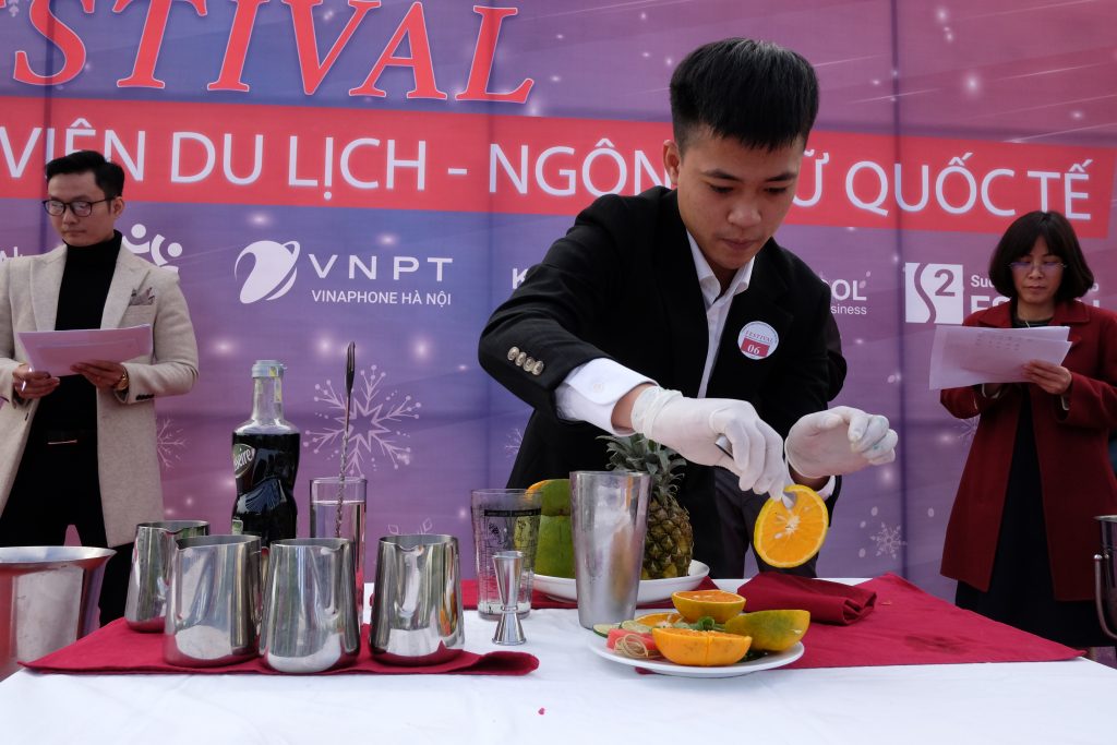Những bước đi cơ bản của nghề Bartender