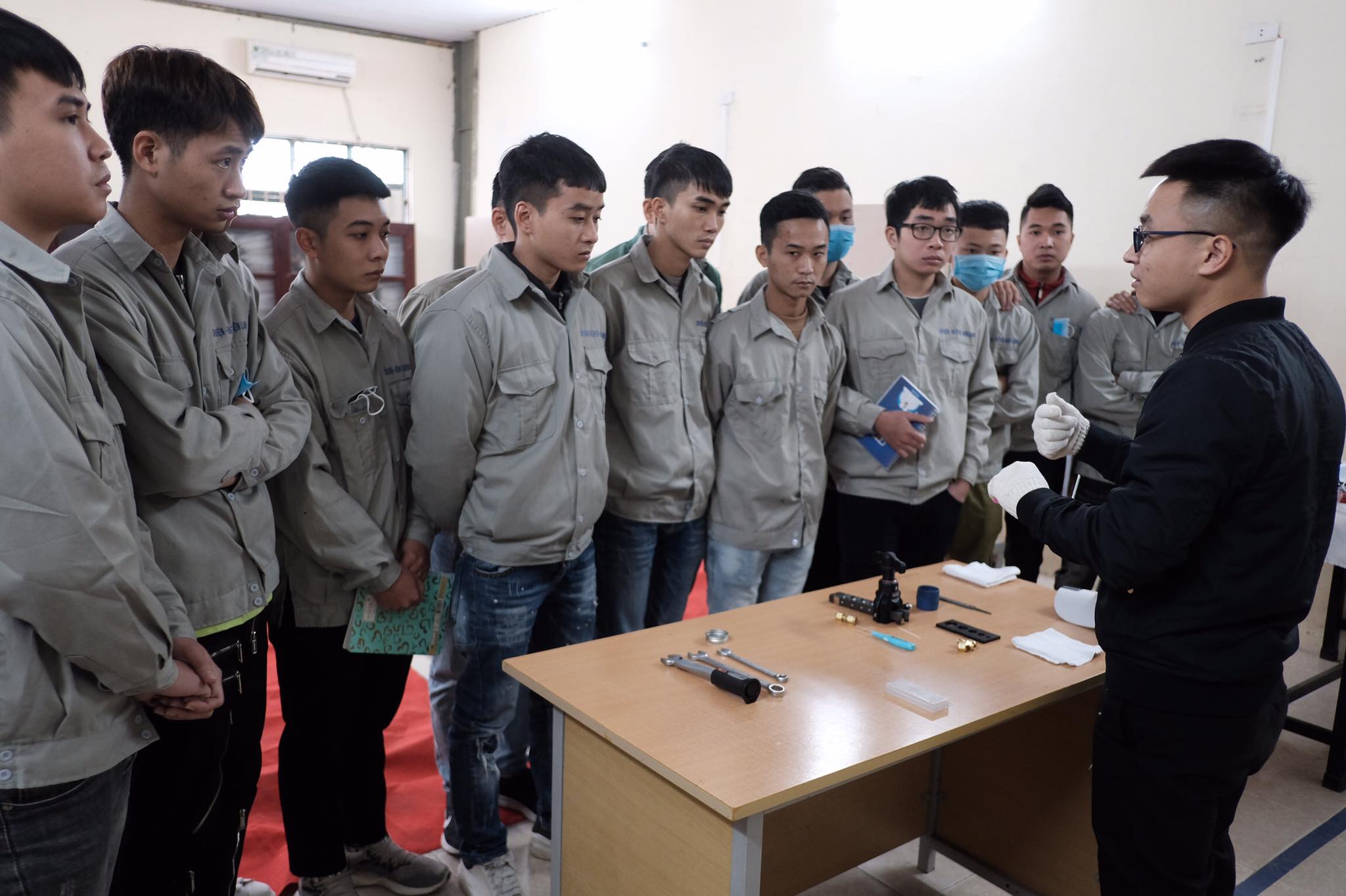 Học cao đẳng điện lạnh ra trường cung không đủ cầu